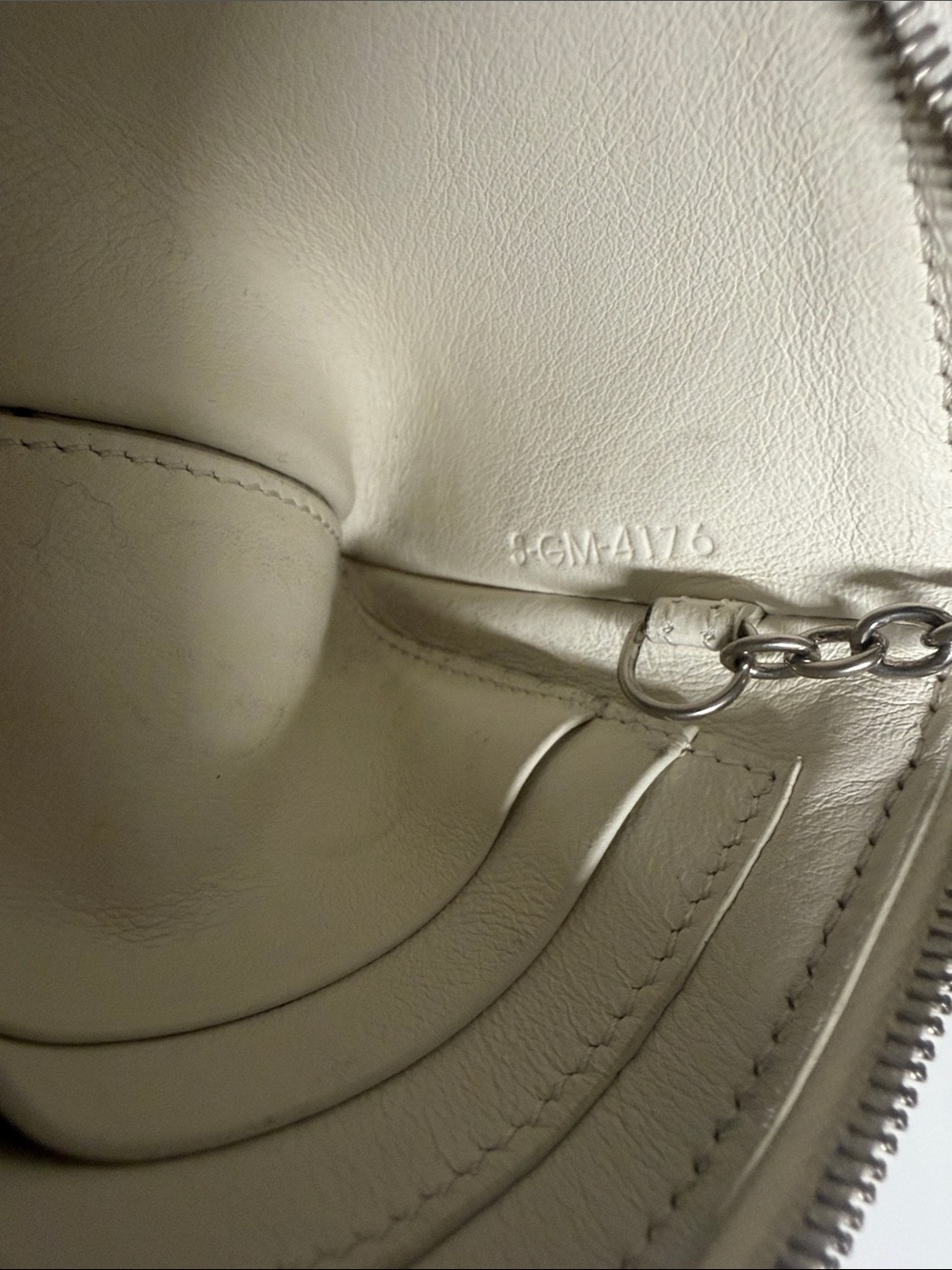 Celine Two-Tone Leather Pouch in Cream & Purple - Picture 6 of 6